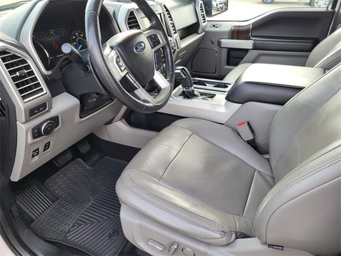 Used 2015 Ford F150 Lariat image 3