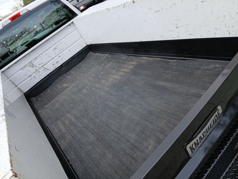 Used 2017 Ford F250 XL image 9