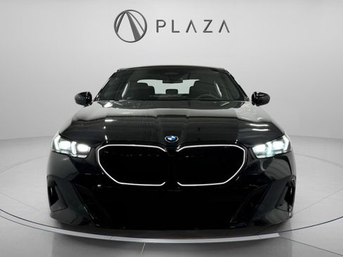 New 2026 BMW 530i xDrive w/ M Sport Package image 8