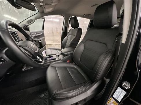 Used 2024 Ford Ranger Lariat w/ Trailer Tow Package image 17