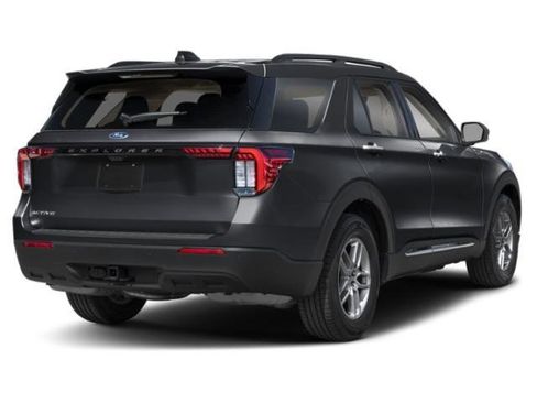 New 2026 Ford Explorer Active image 2
