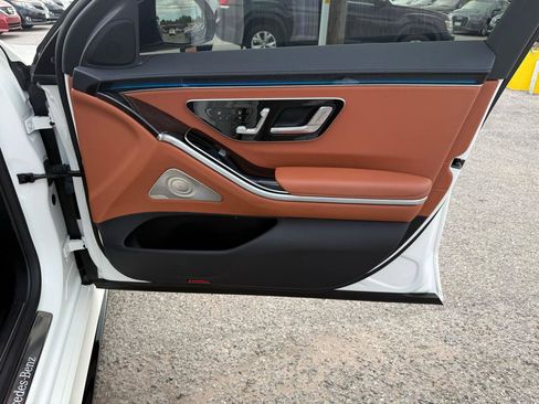 Used 2022 Mercedes-Benz S 500 4MATIC image 13