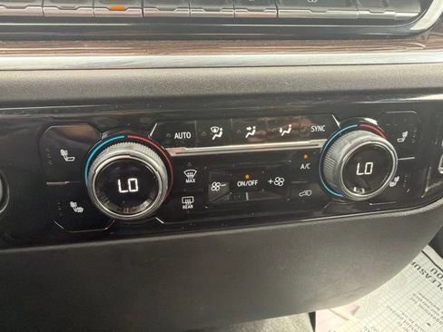 Used 2023 Chevrolet Silverado 1500 LT AWD/4WD image 61