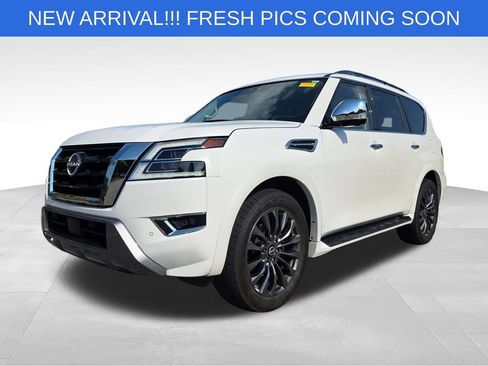 Used 2024 Nissan Armada Platinum w/ Captain's Chairs Package RWD image 14