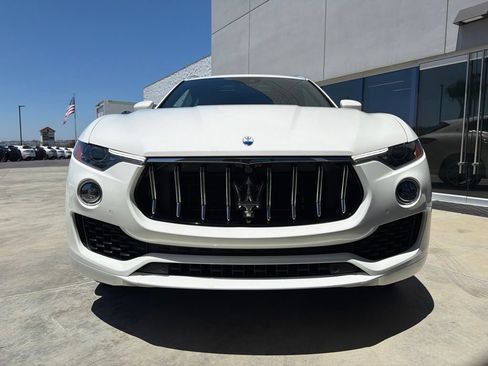 Certified 2023 Maserati Levante GT AWD/4WD image 3
