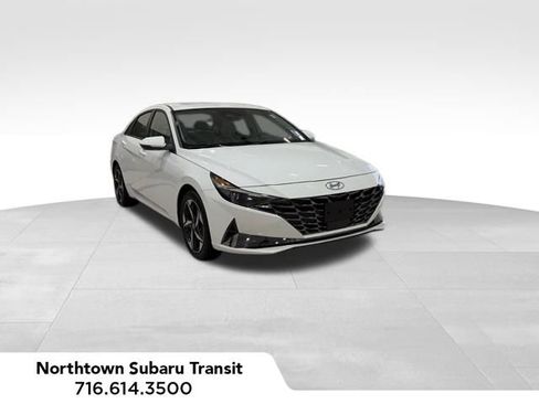 Used 2023 Hyundai Elantra Limited image 1