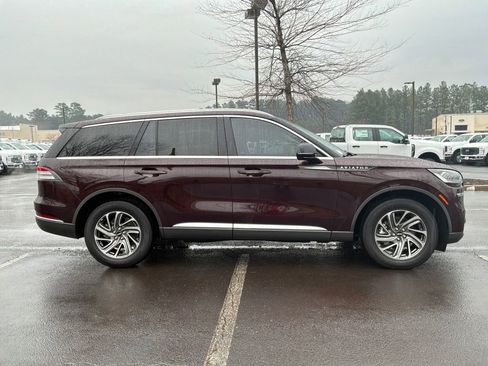 Used 2024 Lincoln Aviator Premiere image 4