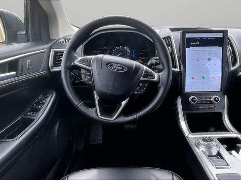 Used 2022 Ford Edge SEL w/ Convenience Package AWD/4WD image 5
