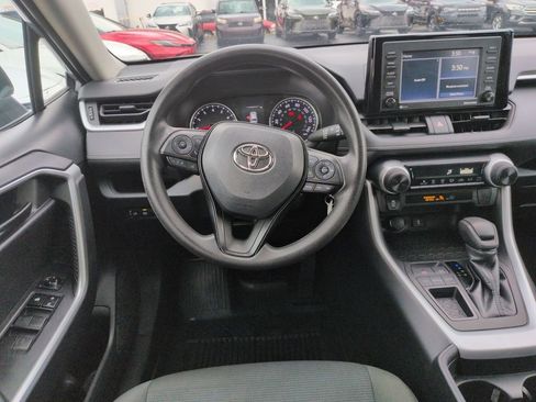 Used 2021 Toyota RAV4 LE image 13