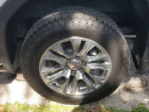 Used 2023 GMC Sierra 1500 Denali AWD/4WD image 5
