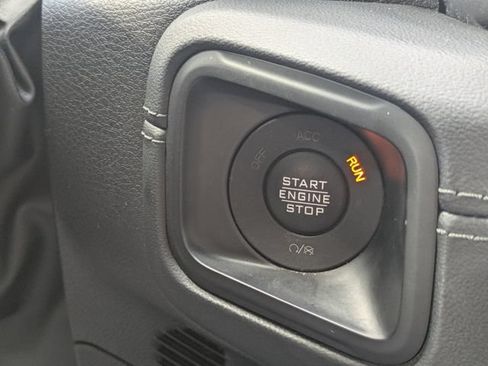 Used 2024 Jeep Wrangler Unlimited Sahara AWD/4WD image 26