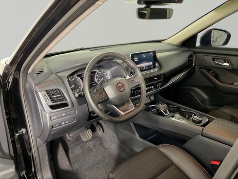 Used 2026 Nissan Rogue SV w/ Rock Creek Premium Package AWD/4WD image 17
