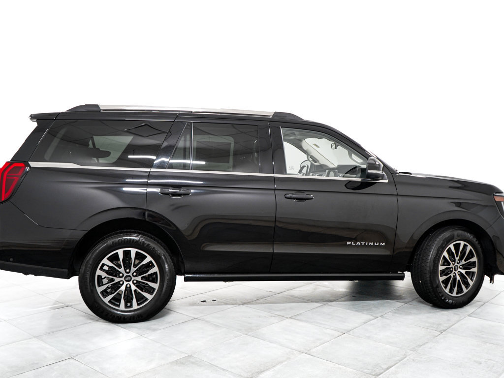 Certified 2025 Ford Expedition Platinum AWD/4WD image 7