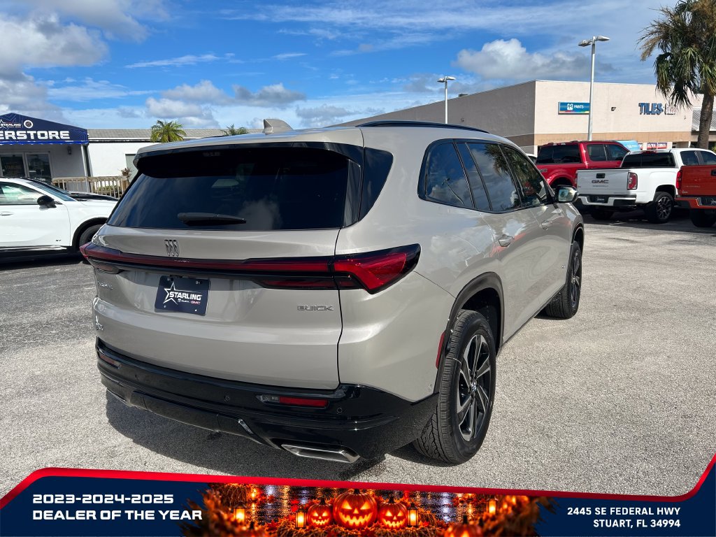 New 2027 Buick Enclave Sport Touring w/ Super Cruise Package FWD image 5