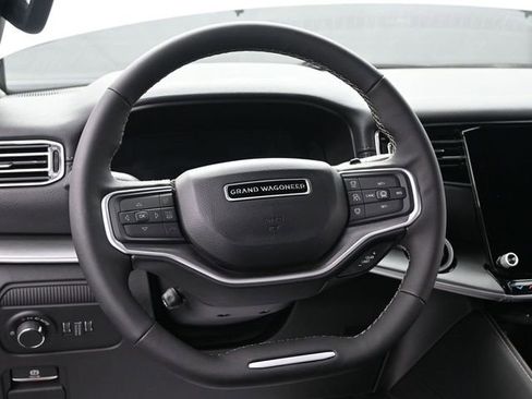 New 2026 Jeep Grand Wagoneer L 4WD image 30