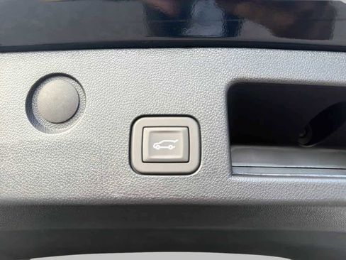 New 2026 Chevrolet Equinox ACTIV w/ Convenience Package III image 9