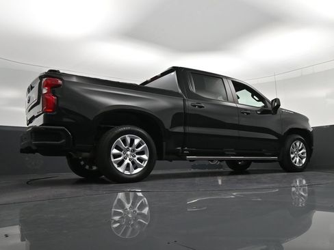Used 2022 Chevrolet Silverado 1500 Custom w/ Safety Confidence Package RWD image 26