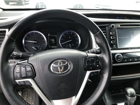 Used 2019 Toyota Highlander Limited image 17