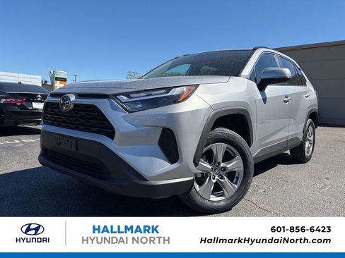 Used 2025 Toyota RAV4 XLE w/ Convenience Package image 1