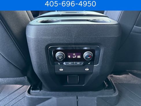Used 2023 Chevrolet Suburban Z71 w/ Off-Road Capability Package AWD/4WD image 24