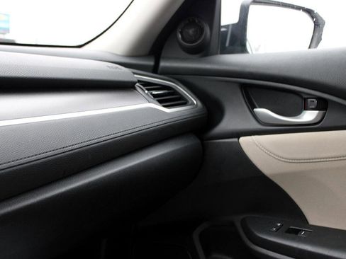 Used 2017 Honda Civic EX image 11