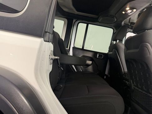 Used 2023 Jeep Wrangler Unlimited Rubicon 4xe image 28