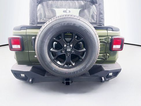 Used 2023 Jeep Wrangler Sport AWD/4WD image 4