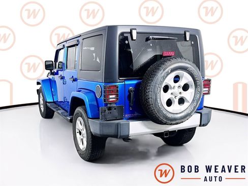 Used 2015 Jeep Wrangler Unlimited Sahara w/ Connectivity Group image 5
