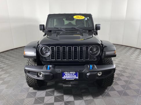Used 2025 Jeep Wrangler Unlimited Rubicon 4xe AWD/4WD image 11