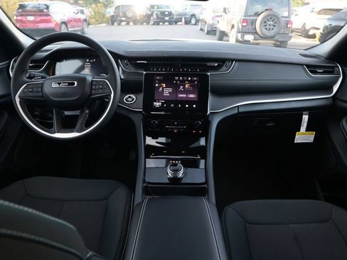 New 2026 Jeep Grand Cherokee L 4WD image 22