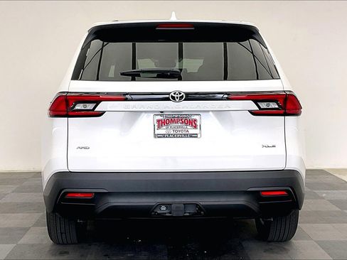 New 2026 Toyota Grand Highlander AWD image 3