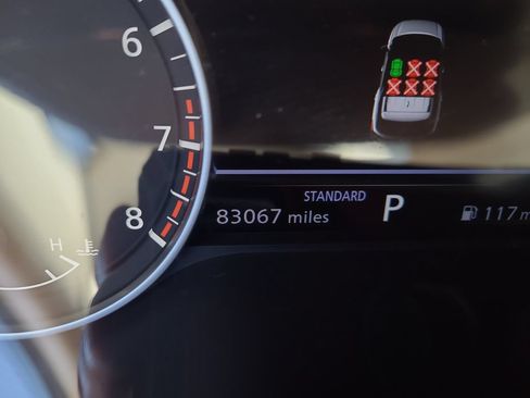 Certified 2023 Nissan Pathfinder SL FWD image 31