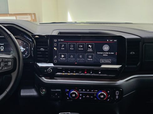 Used 2025 GMC Sierra 1500 SLT w/ SLT Premium Package AWD/4WD image 31