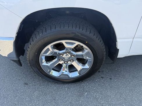 Used 2019 RAM 1500 Big Horn AWD/4WD image 11