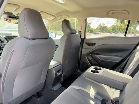 Used 2025 Subaru Crosstrek 2.0i Premium image 18