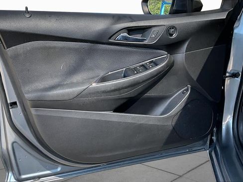 Used 2019 Chevrolet Cruze LT w/ Convenience Package FWD image 22