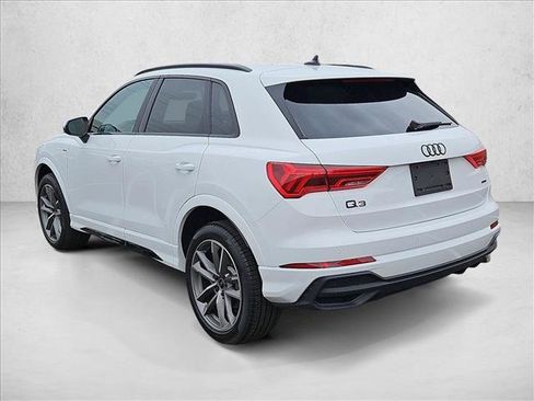 Certified 2025 Audi Q3 2.0T Premium w/ Convenience Package image 8