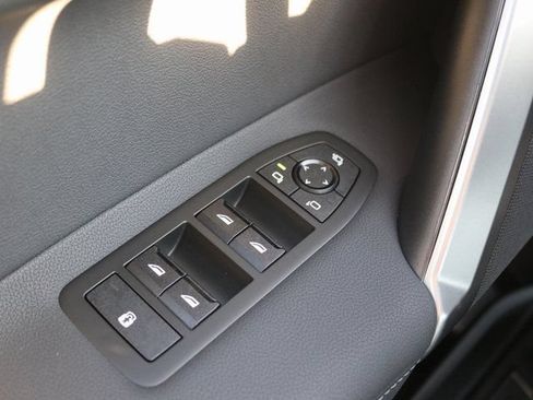 New 2026 BMW iX xDrive45 w/ M Sport Package AWD/4WD image 17