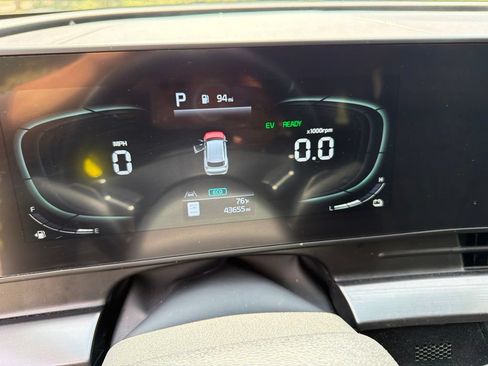 Certified 2023 Kia Sportage EX AWD/4WD image 19