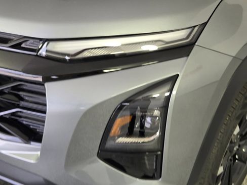 New 2026 Chevrolet Equinox RS w/ Convenience Package III FWD image 10