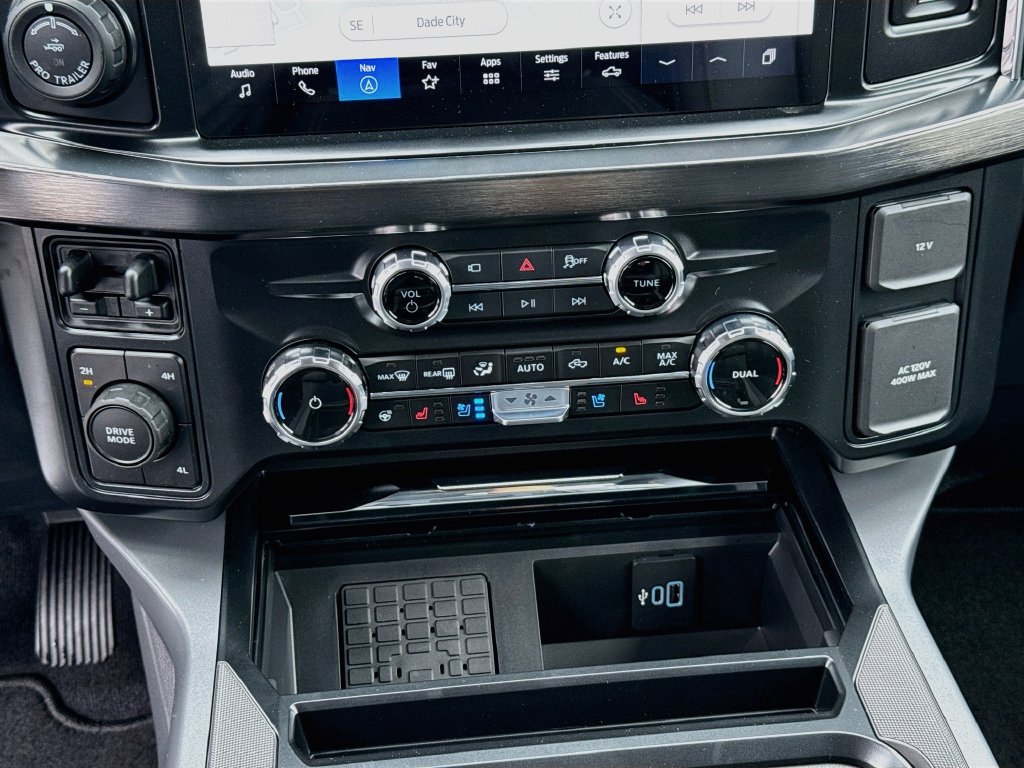 New 2027 Ford F250 Lariat w/ Lariat Ultimate Package AWD/4WD image 16