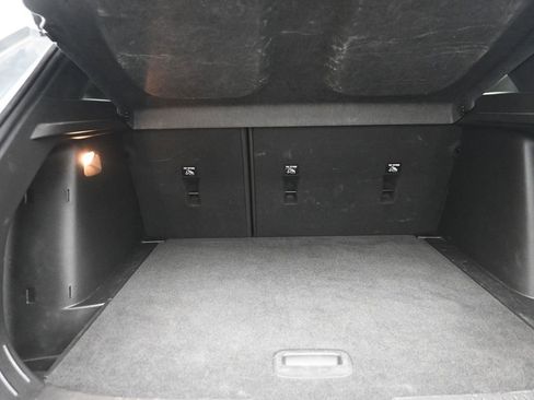 Used 2024 Chevrolet Trax RS w/ Sunroof Package image 10