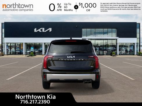 New 2025 Kia Telluride S image 6