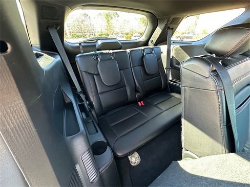 Used 2022 Ford Explorer ST-Line image 18