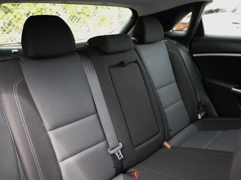 Used 2016 Hyundai Elantra GT FWD image 18