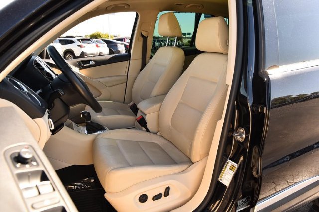 Used 2016 Volkswagen Tiguan SE FWD image 15