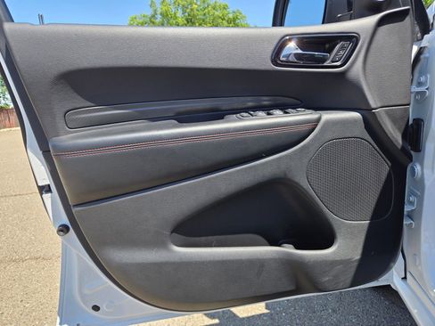 Used 2025 Dodge Durango GT AWD/4WD image 13
