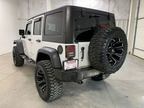 Used 2012 Jeep Wrangler Unlimited Sport image 5