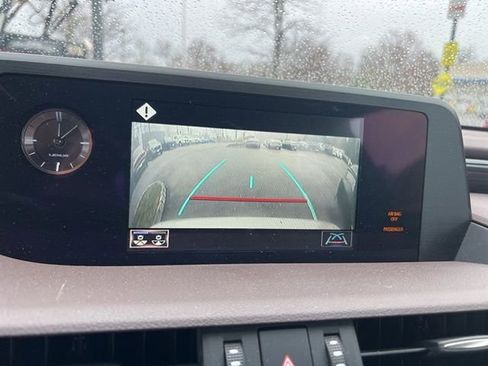 Used 2020 Lexus ES 350 350 w/ Premium Package image 11