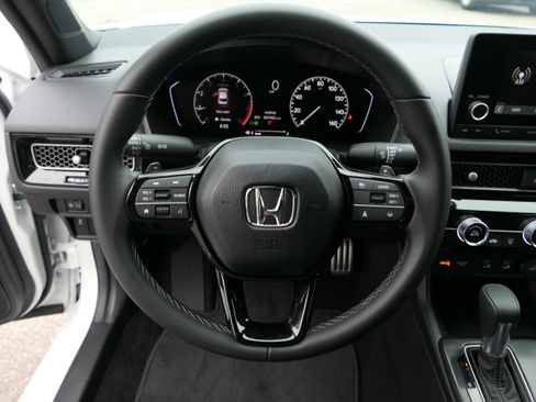 Used 2025 Honda Civic Sport image 18